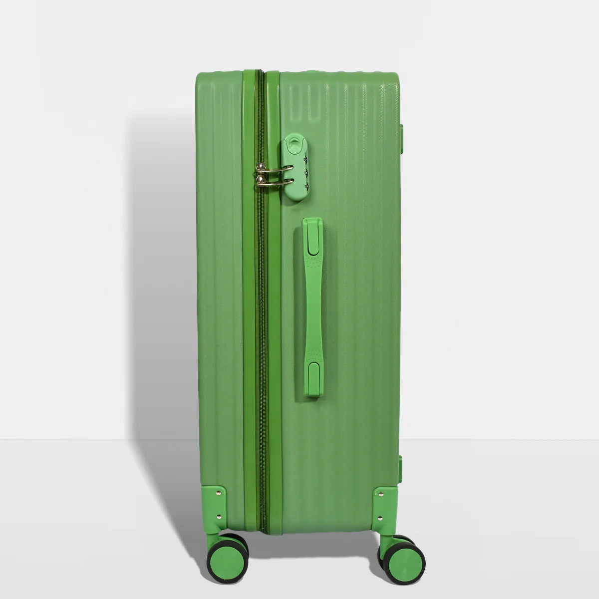 iFLY, Radiant Luggage Set – 2 Piece (20"/24") - Green - Image 6