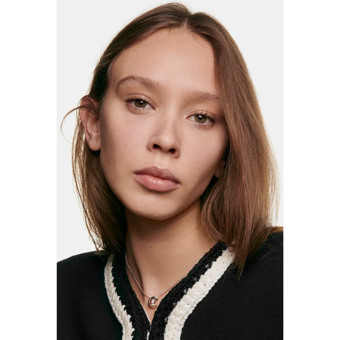 Chanel LES BEIGES WATER-FRESH TINT Water-Fresh Tint With Micro-Droplet Pigments. Bare Skin Effect. Natural And Luminous Healthy Glow - Medium - Default Title - Image 6