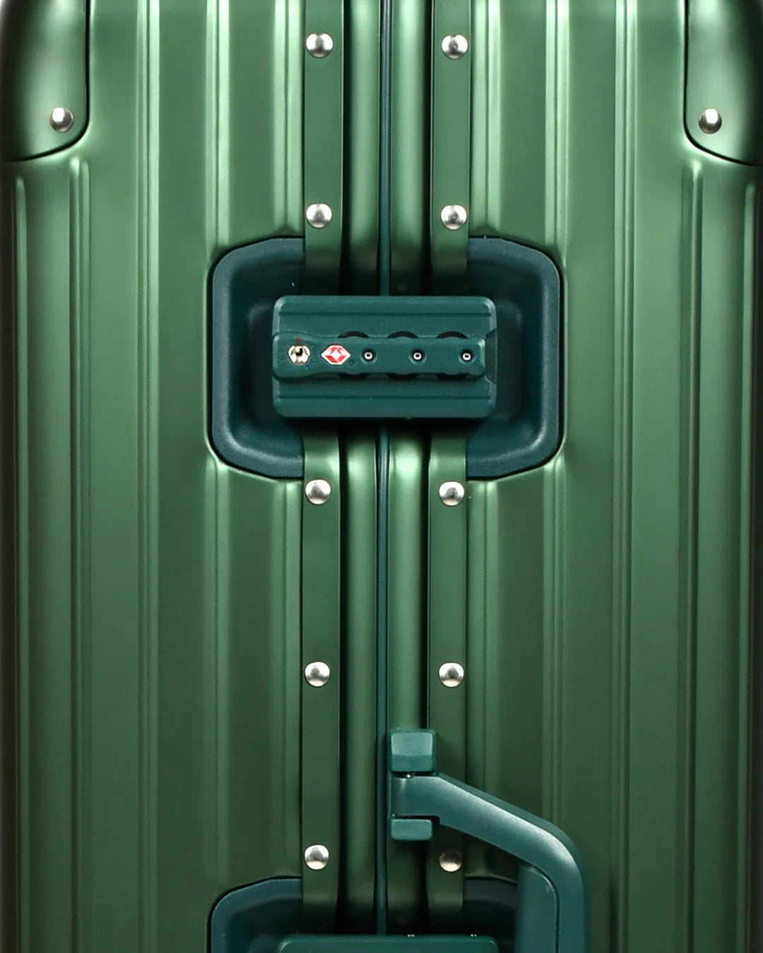 KarryOn, Titan Plus Aluminum Luggage Set - 29"/20" - Titanium Gold - Image 5