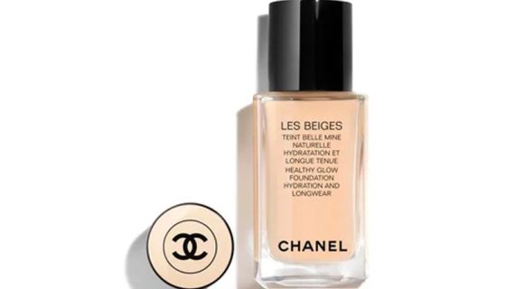 Chanel Les Beiges Foundation Healthy Glow Foundation Hydration And Longwear - B10