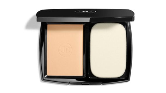 Chanel Ultra Le Teint Ultrawear All Day Comfort Flawless Finish Compact Foundation - B10