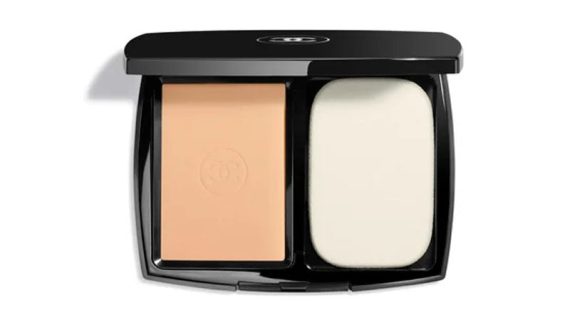Chanel Ultra Le Teint Ultrawear All Day Comfort Flawless Finish Compact Foundation - B60