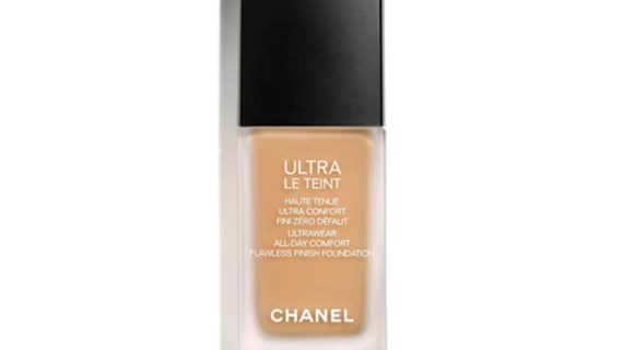 Chanel ULTRA LE TEINT FLUIDE Ultrawear - All-Day Comfort - Flawless Finish Foundation - B80 - 30 ml