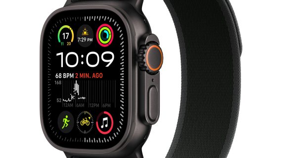 Apple Watch Ultra 2 GPS + Cellular – 49 mm Black Titanium Case with Black Trail Loop (L)