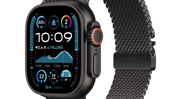 Apple Watch Ultra 2 GPS + Cellular – 49 mm Black Titanium Case with Black Trail Loop (M)