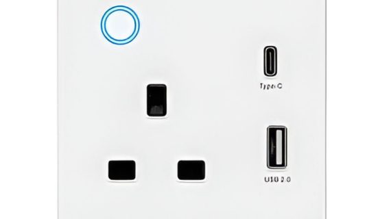 Gopeta, WiFi 13A UK Single Socket with 2 USB Outlets (USB-A & USB-C)