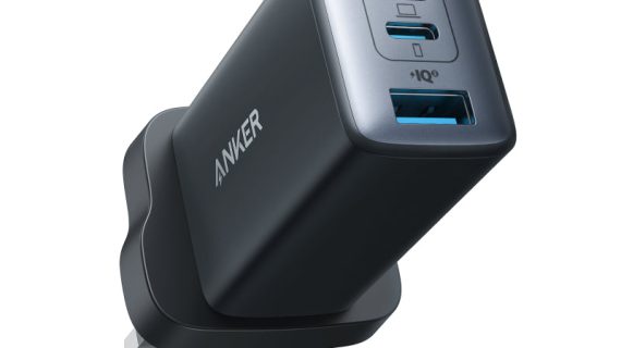 Anker PowerPort III 3-Port 65W Pod – USB-C & USB-A Fast Charger (Black)