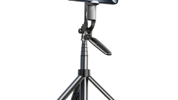 Engage, Selfie Stick With Power Bank 5000Mah