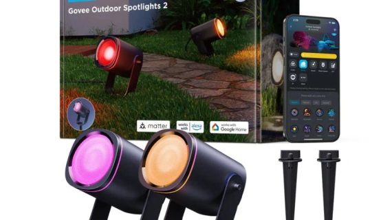 Govee RGBICWW Outdoor Spotlights (2 Pack) - H7093