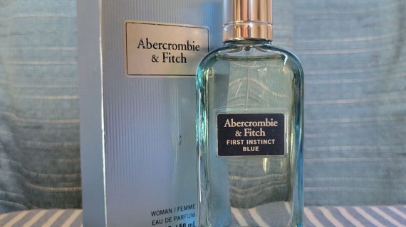 Abercrombie & Fitch First Instinct Blue EDP For Her - 100 ml